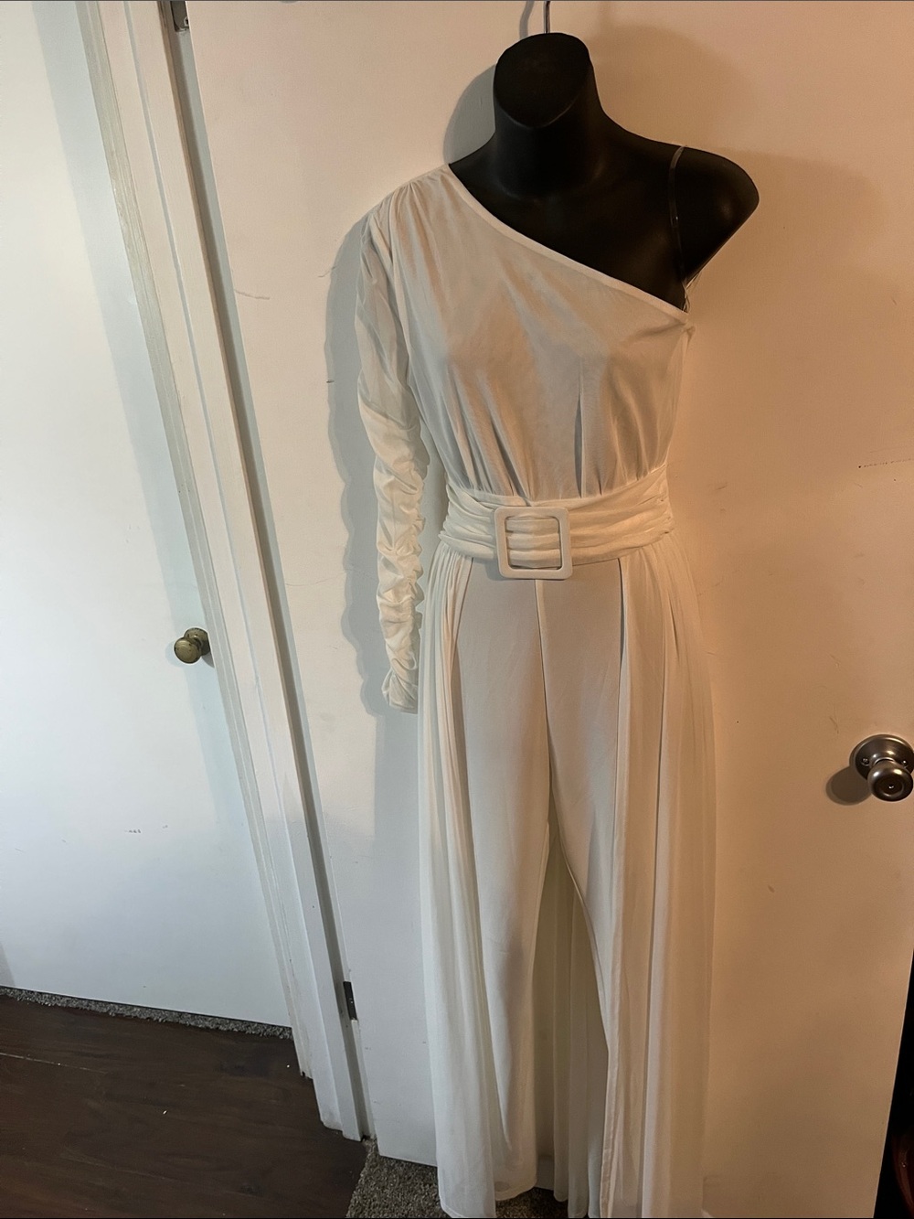 Elegant One-Shoulder Cream Jumpsuit with Belt